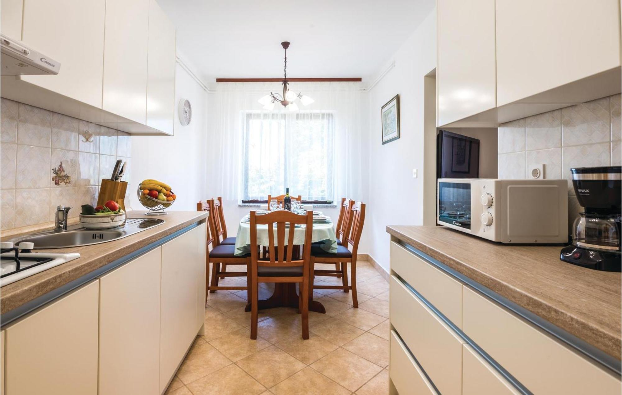 Amazing Apartment In Veprinac With Kitchen Exterior foto